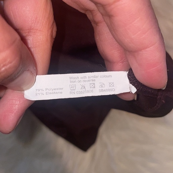 Sweaty Betty Camo Crop Sports Top - Picture 6 of 6